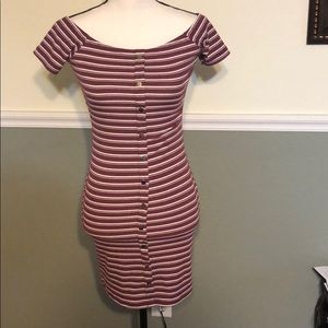 Off The shoulder Stripes Dress